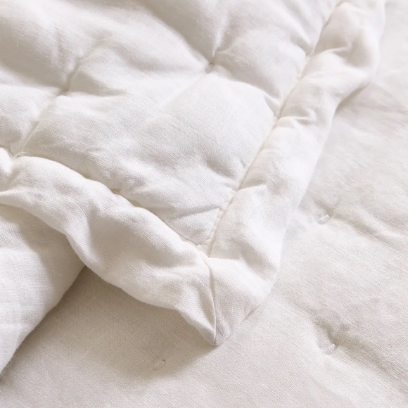 NWT QUINCE European Linen Dream Quilt King/Cal King White 4561 - Picture 6 of 11